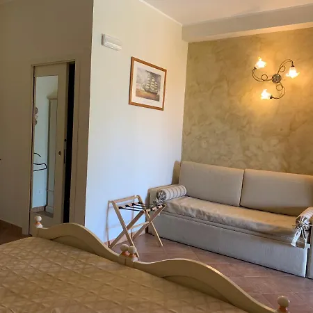 Hotel Tenuta Jacaranda *